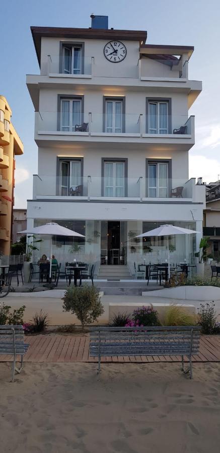 Hotel Brienz 벨레지아아지마리나 외부 사진