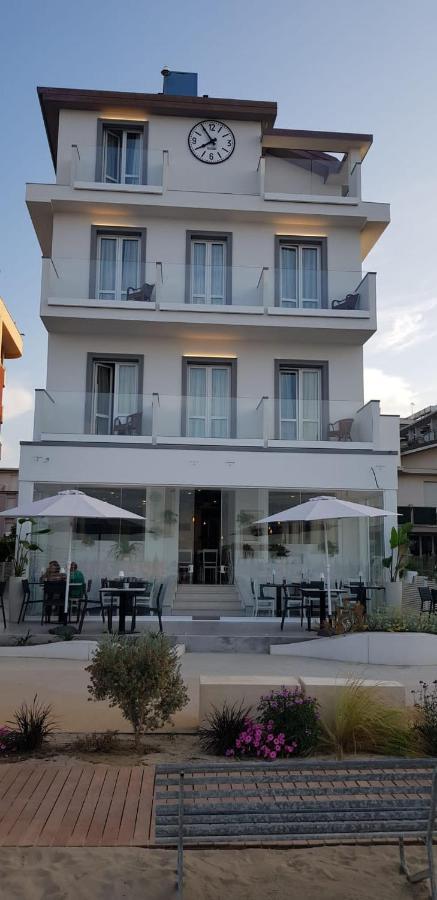 Hotel Brienz 벨레지아아지마리나 외부 사진