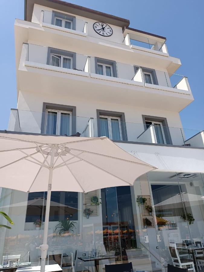 Hotel Brienz 벨레지아아지마리나 외부 사진